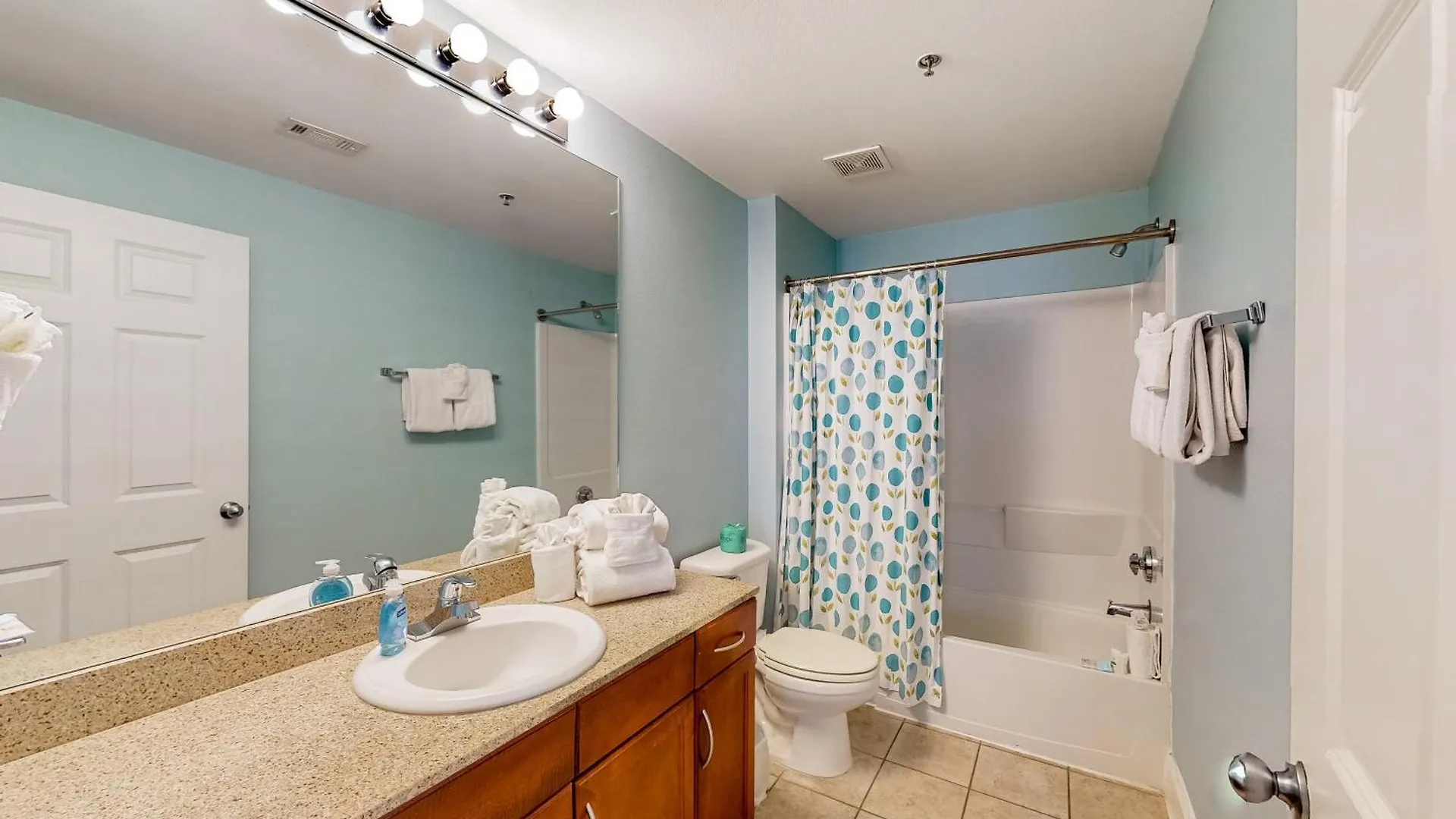 Laketown Wharf 1937 Apartment Panama City Beach United States