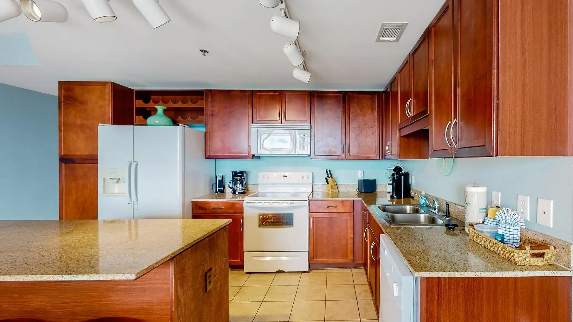 Laketown Wharf 1937 Apartment Panama City Beach