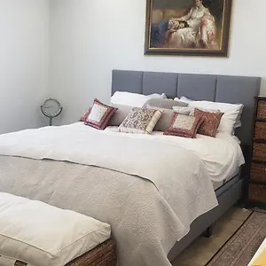  Homestay House Canada